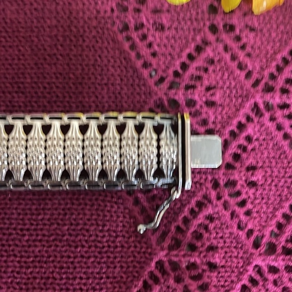 Milor Elegant Silver Bracelet - Picture 6 of 11